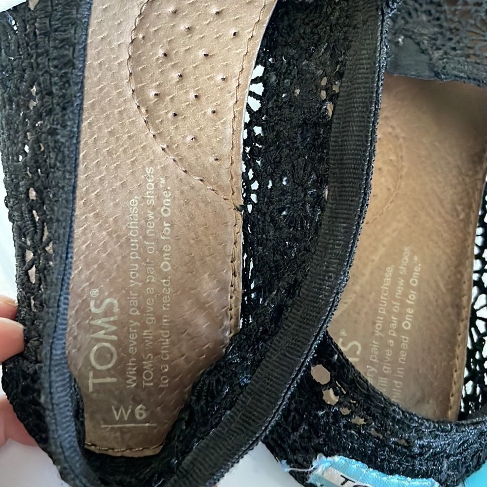 EUC! Toms Alpargata Moroccan Crochet - Size 6 - Picture 4 of 8
